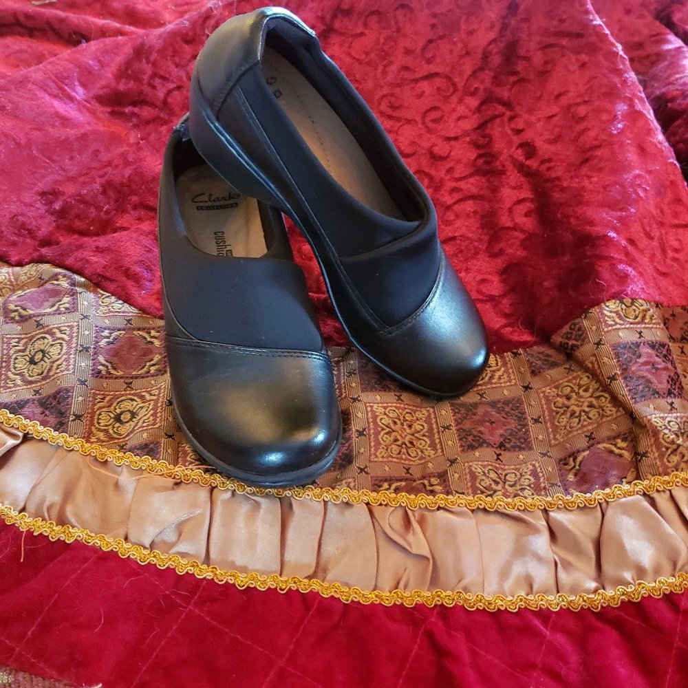 Clarks Collection Black Leather "Channi" Size 6M